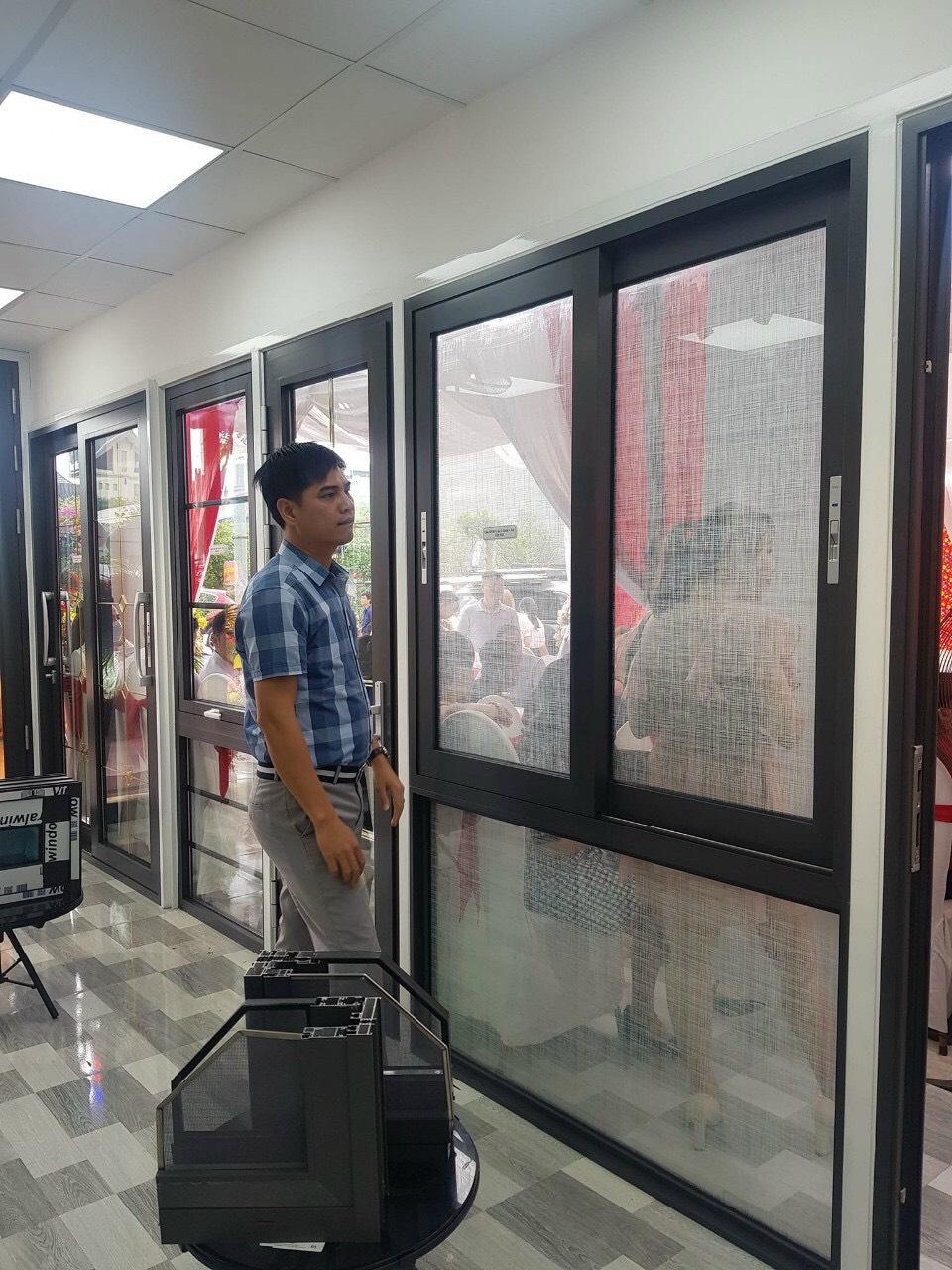 showroom Viralwindow Phú Thọ 